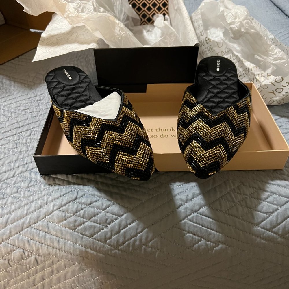 Birdies 'Swan' Black and Gold Beaded Slides Size 8.5
